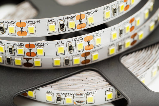 LEDテープライトは長持ちする?寿命の定義や推測方法をわかりやすく解説