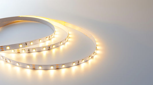 LEDテープライトのLEDチップ数・密度などの仕様は何を指すのか、なぜ重要なのかわかりやすく解説